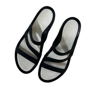 Crocs Women’s Size 10 Strappy Slide Sandals – Black & White